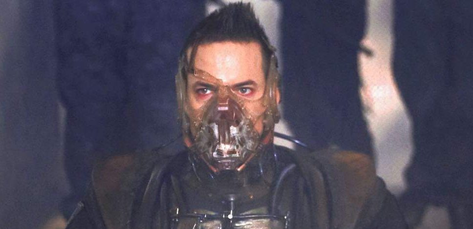 Gotham revela o visual do vilão Bane na 5ª temporada