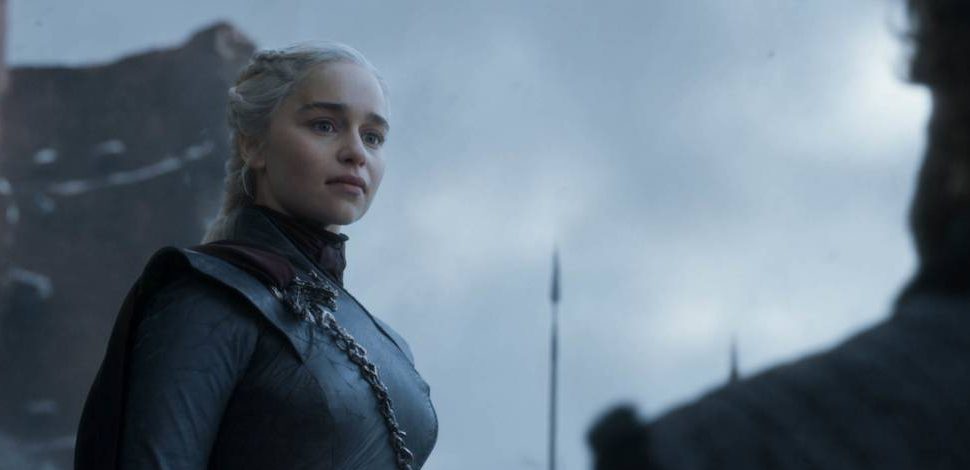 Showrunner de Outlander e Battlestar Gallactica defende final de Game of Thrones: “foi o final perfeito”