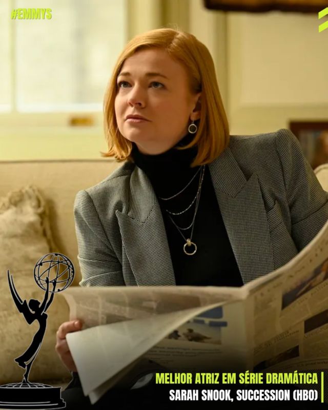 Melhor Atriz em Série Dramática foi para Sarah Snook, de Succession, da @HBOMaxBR! Diva! #Emmys